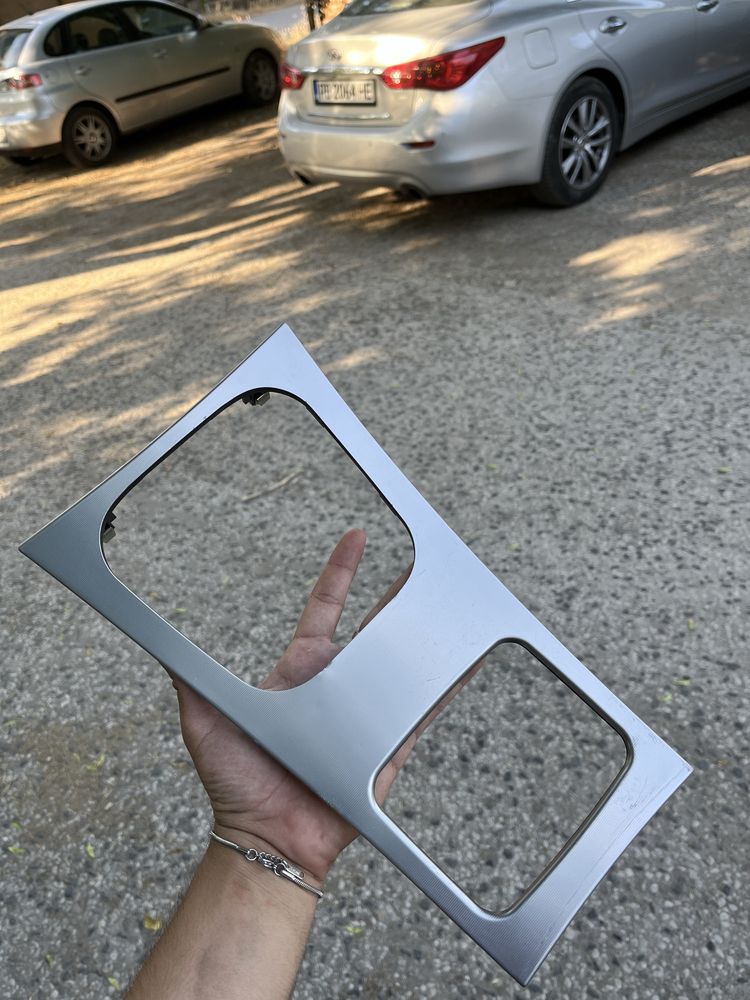 Mercedes w203 пластина за центална конзола