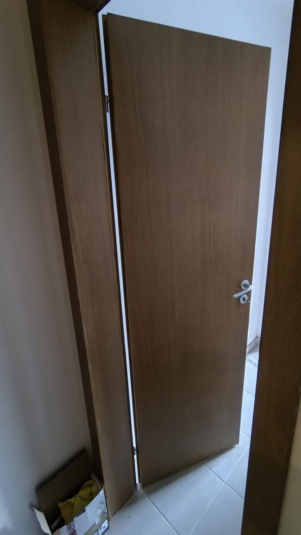 Интериорна  врата с каса