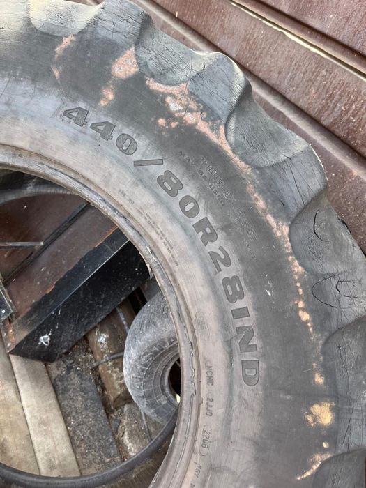 Шины на экскаватор погрузчик
