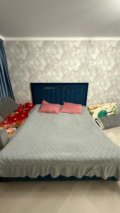 Продается кровать ,почти новый