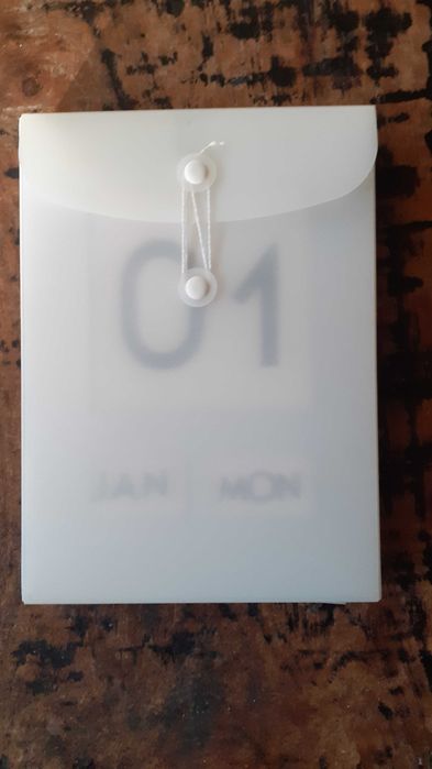 календар стенен и за бюро вечен