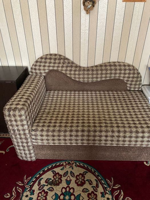 Диван (самовывоз)