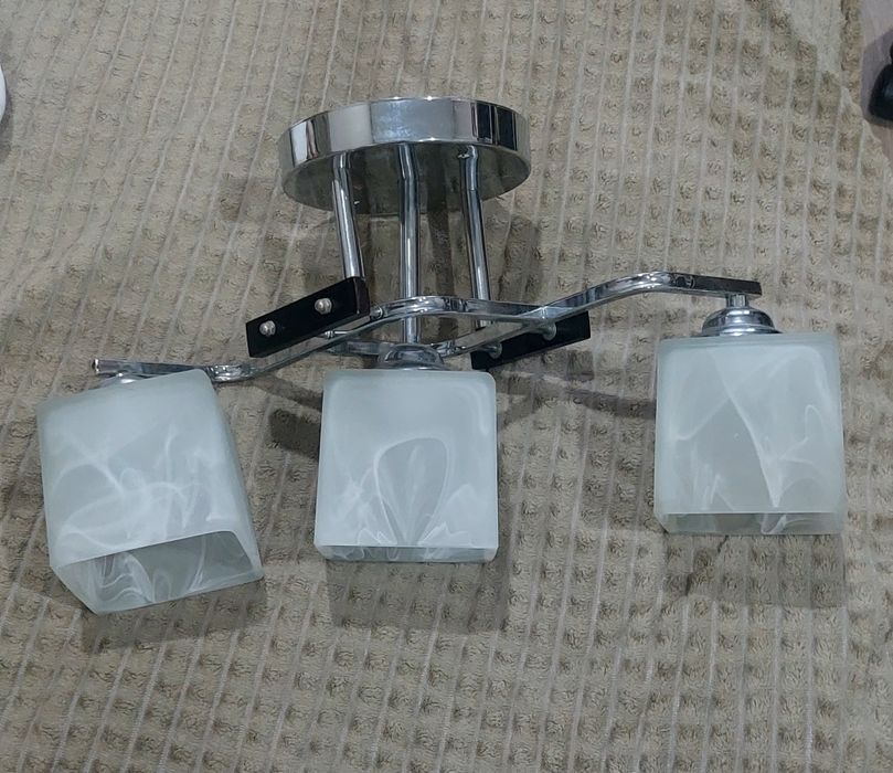 Продам светильник.