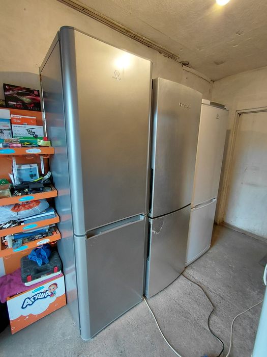 Продам холодильники 3 шт