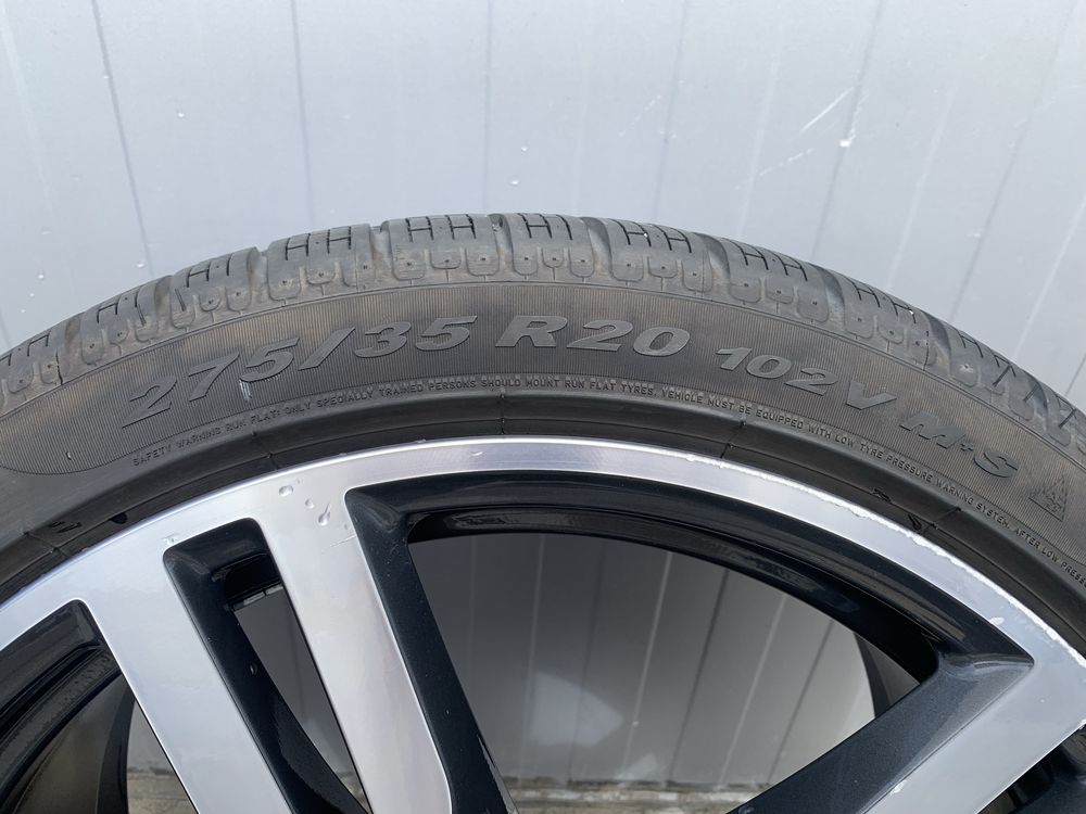 Комплект джанти BMW с гуми Pirelli
