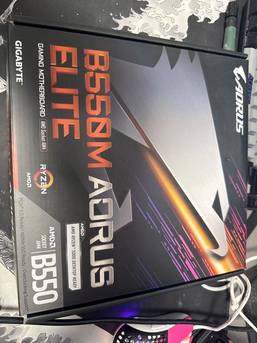 Placa de Baza B550M Aorus Elite