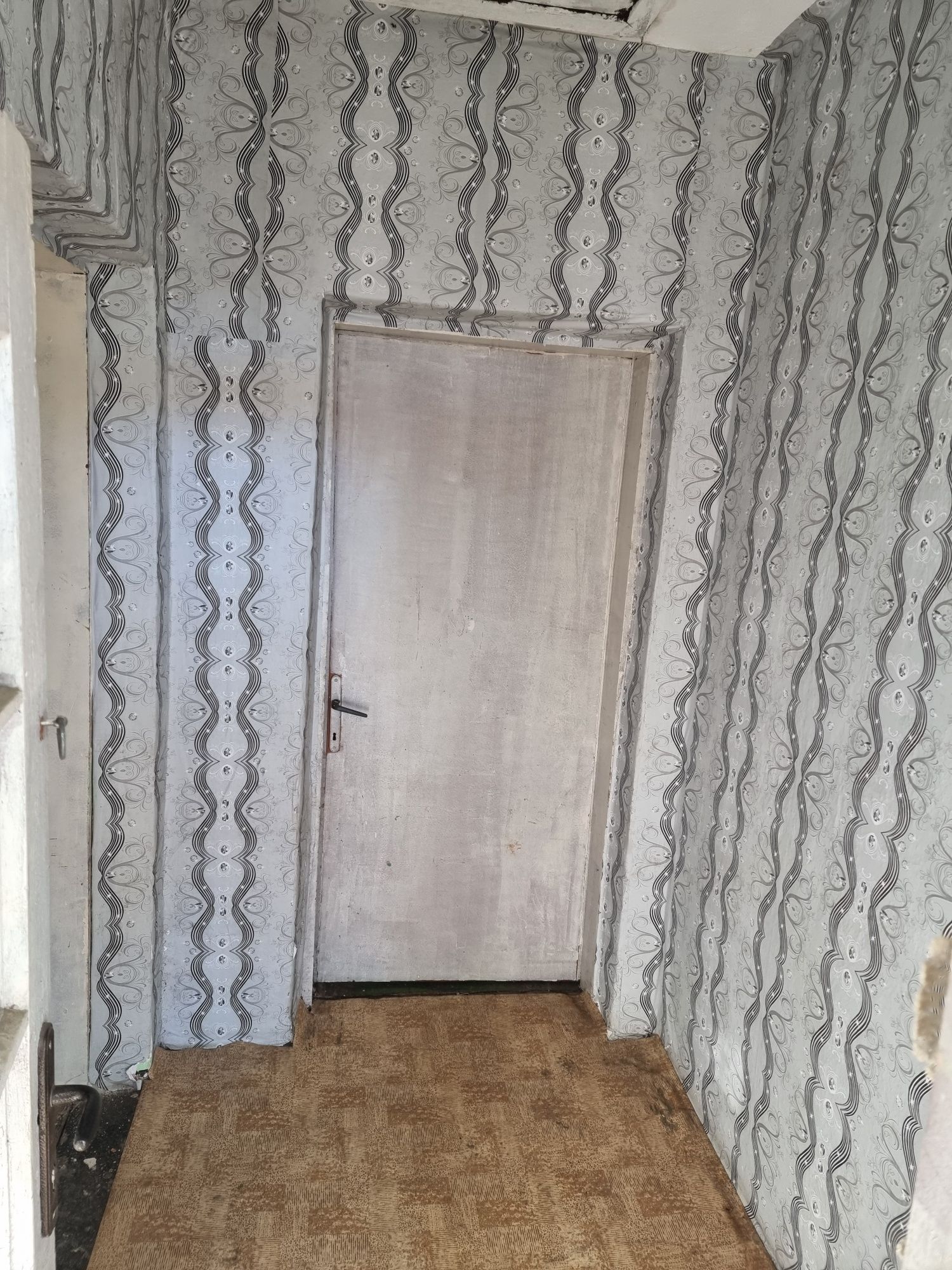 Продавам Къща+Кафе,Аперитив в груп строеж Карнобат