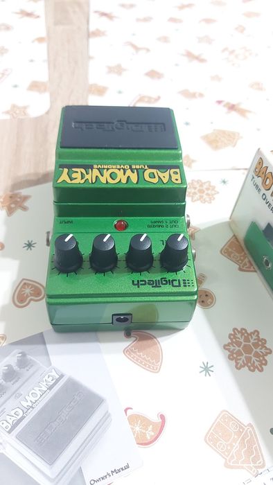 Vând pedala Digitech  Bad Monkey Tube Overdrive sau schimb 900 lei neg