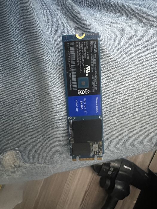 Ssd m2 1000gb + 250gb