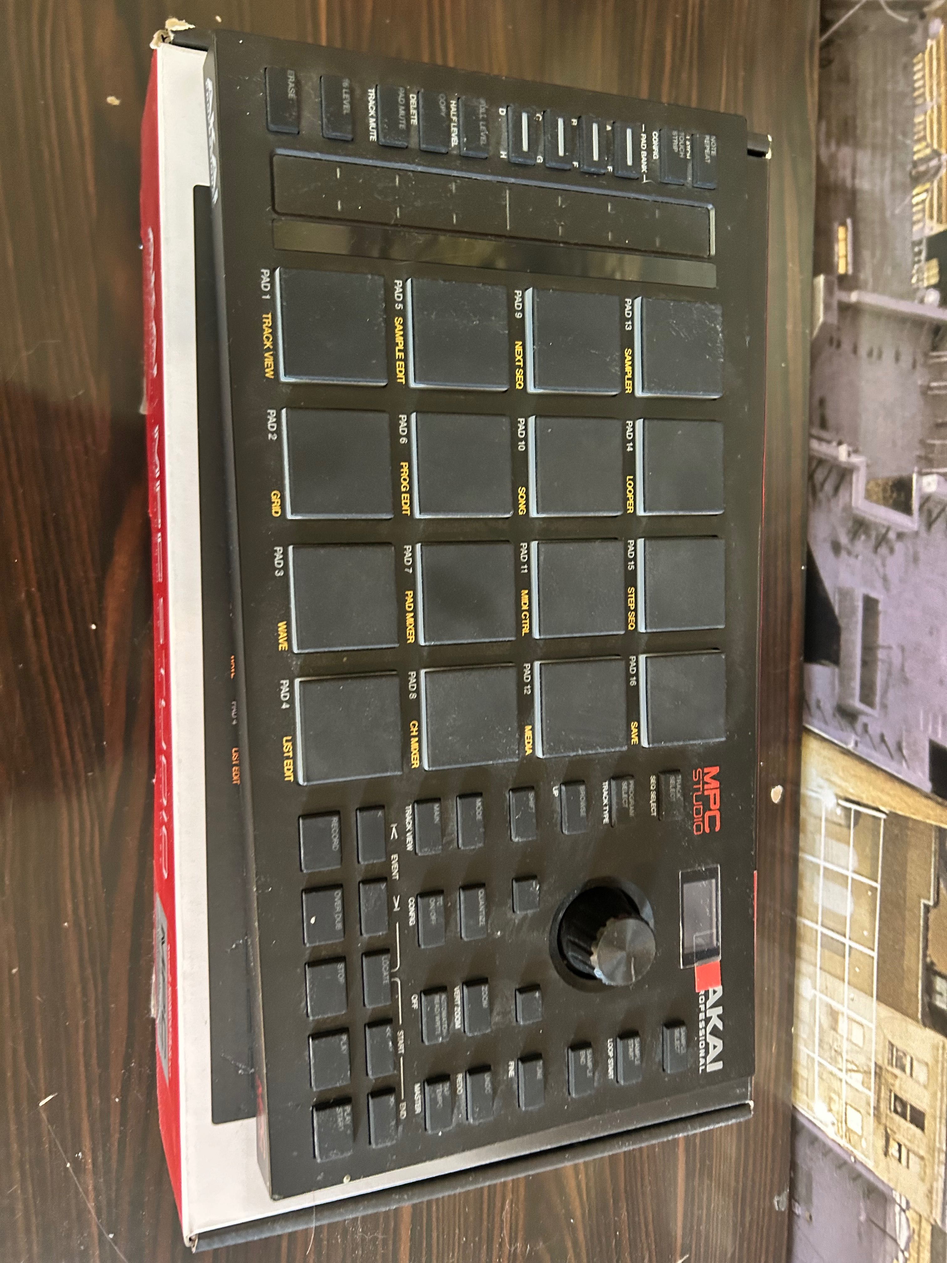 Akai MPC Studio 2