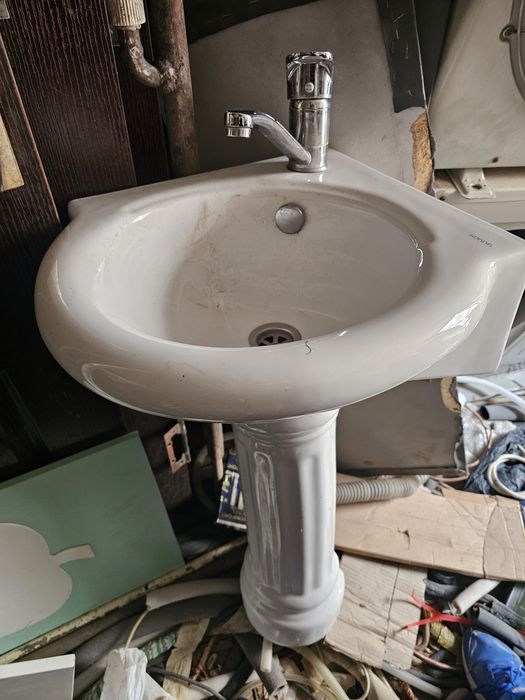 Срочно продам компактный  раквина + сместитель целый идеальным состоян