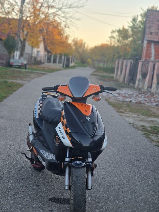 Vând urgent scuter keeway ry8