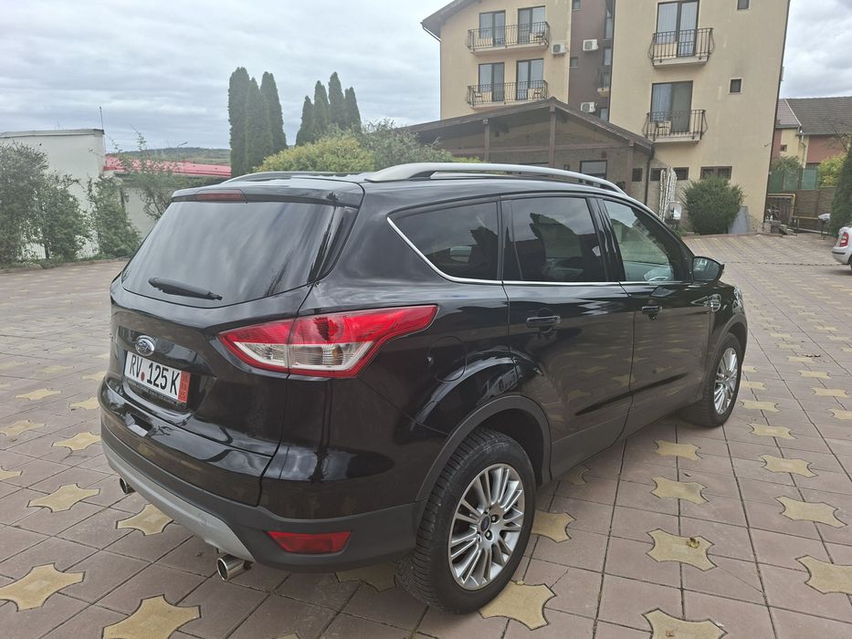 Ford  kuga Titanium  2015  4 x 4  2.0  Tdi  Adusa Recent Germania