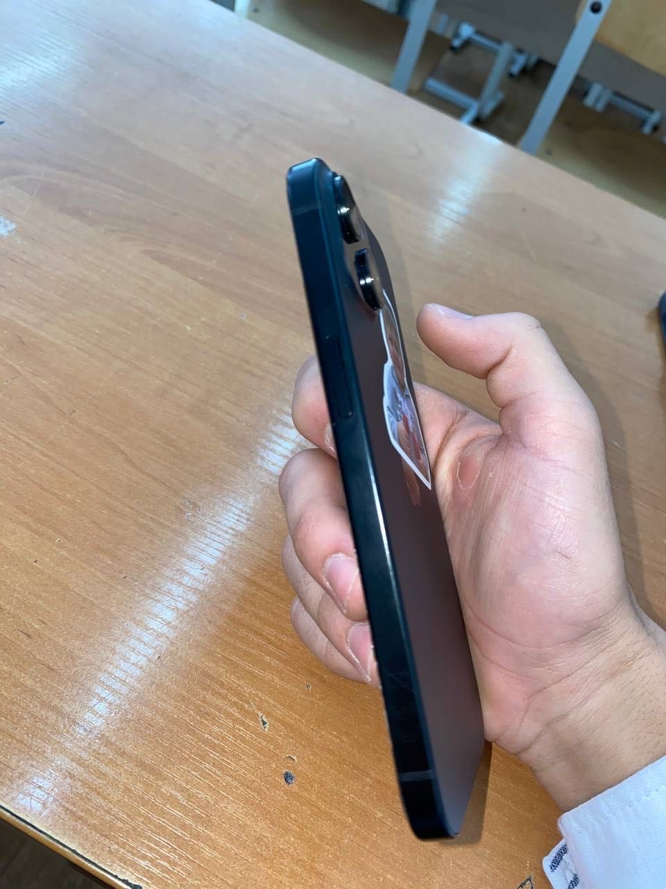 Iphone 15, коробрка документ есть