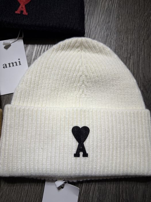 Caciula Fes Ami Paris noua/new