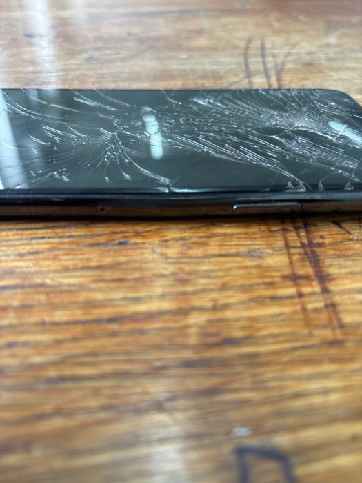 Iphone 11 pro max + husa