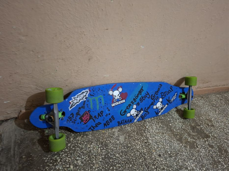 Longboard folosit de cateva ori