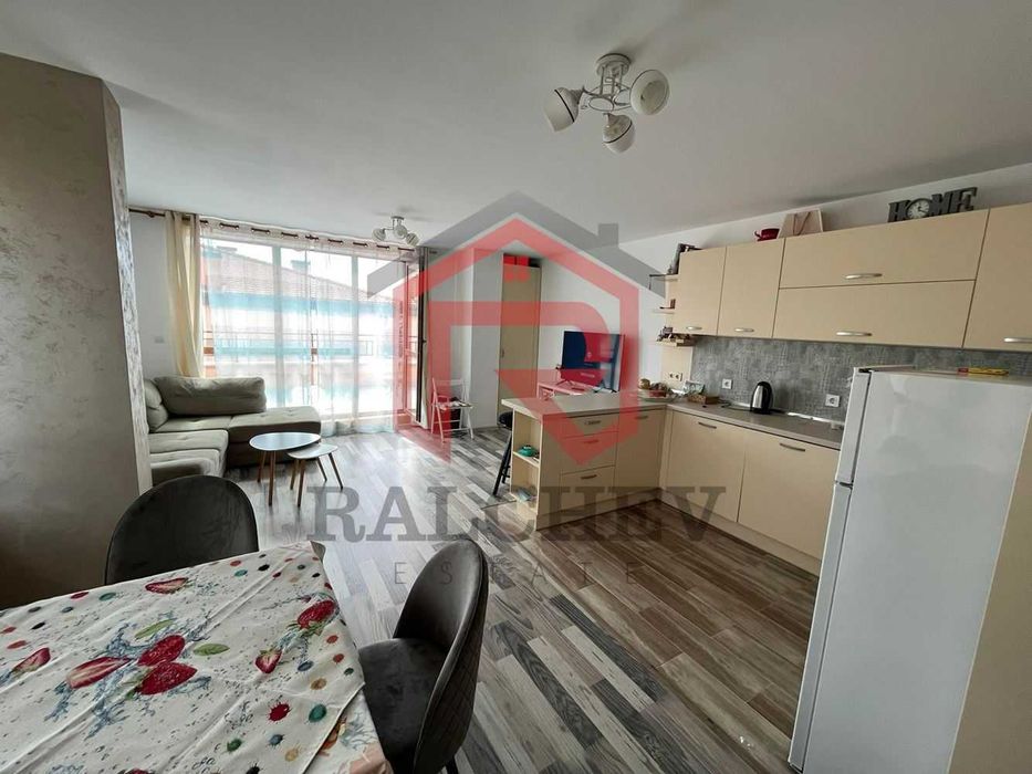 Тристаен апартамент под наем / Възраждане 3