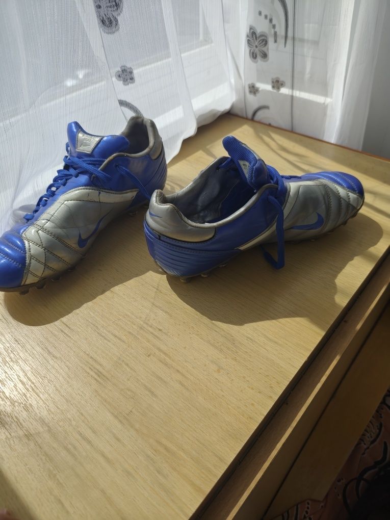 Ghete fotbal Nike Total 90 Shift