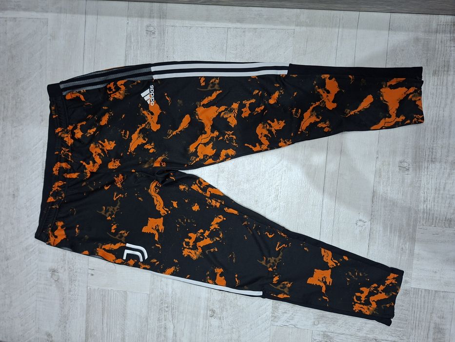 Анцунг Adidas, Juventus