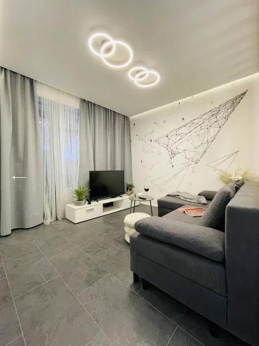 Дава се под наем Двустаен апартамент в Пловдив, Младежки Хълм - 50 кв.м за 450 € - Снимка #2