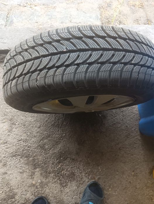 Jante cu anvelope 185 65 R15 m+s