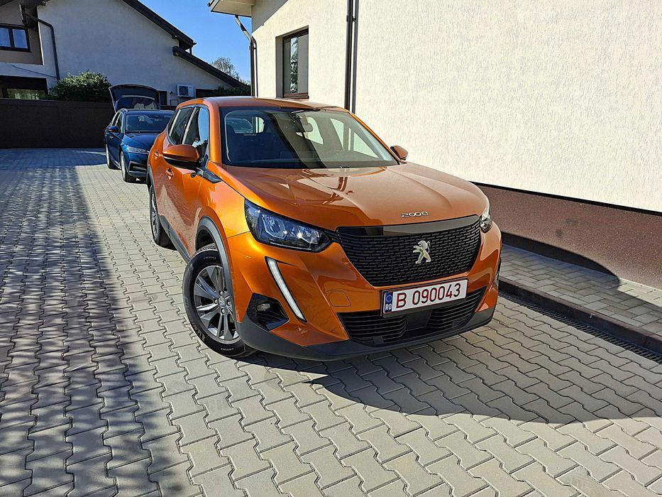 Peugeot 2008 1.2i/130Cp Automatic Model Active-Business TVA DEDUCTIBIL