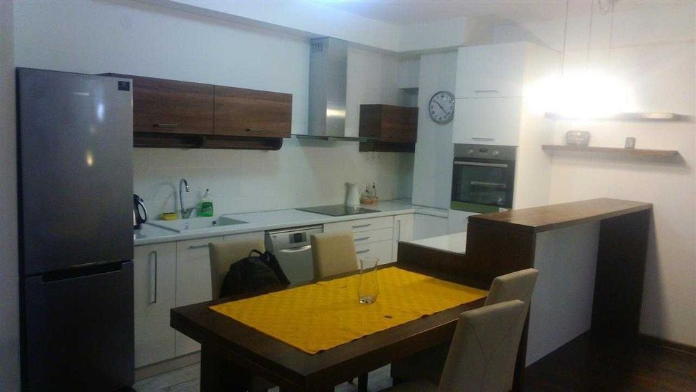 Дава се под наем Двустаен апартамент в Бургас, Братя Миладинови - 53 кв.м за 204 € - Снимка #2