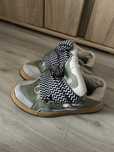 Lanvin curb zebra