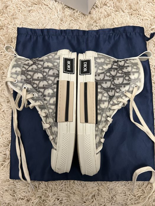 Оригинални обувки Dior B23