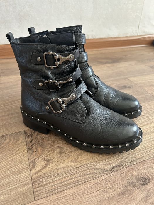 Продам женские сапоги демисезон