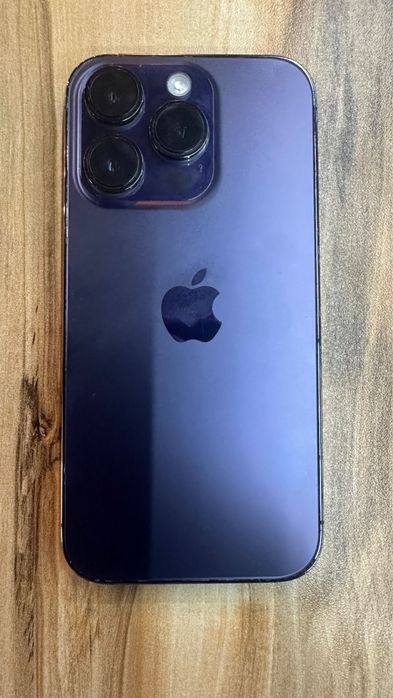 Айфон 14 pro …….