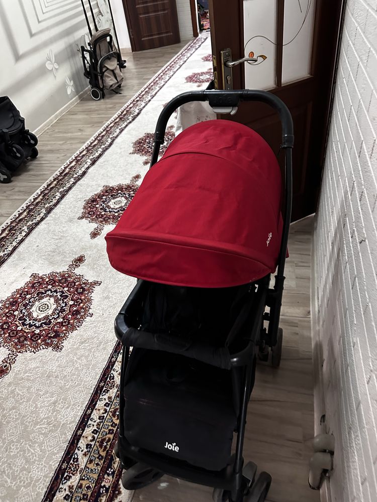 Продам Англискую коляску Джой