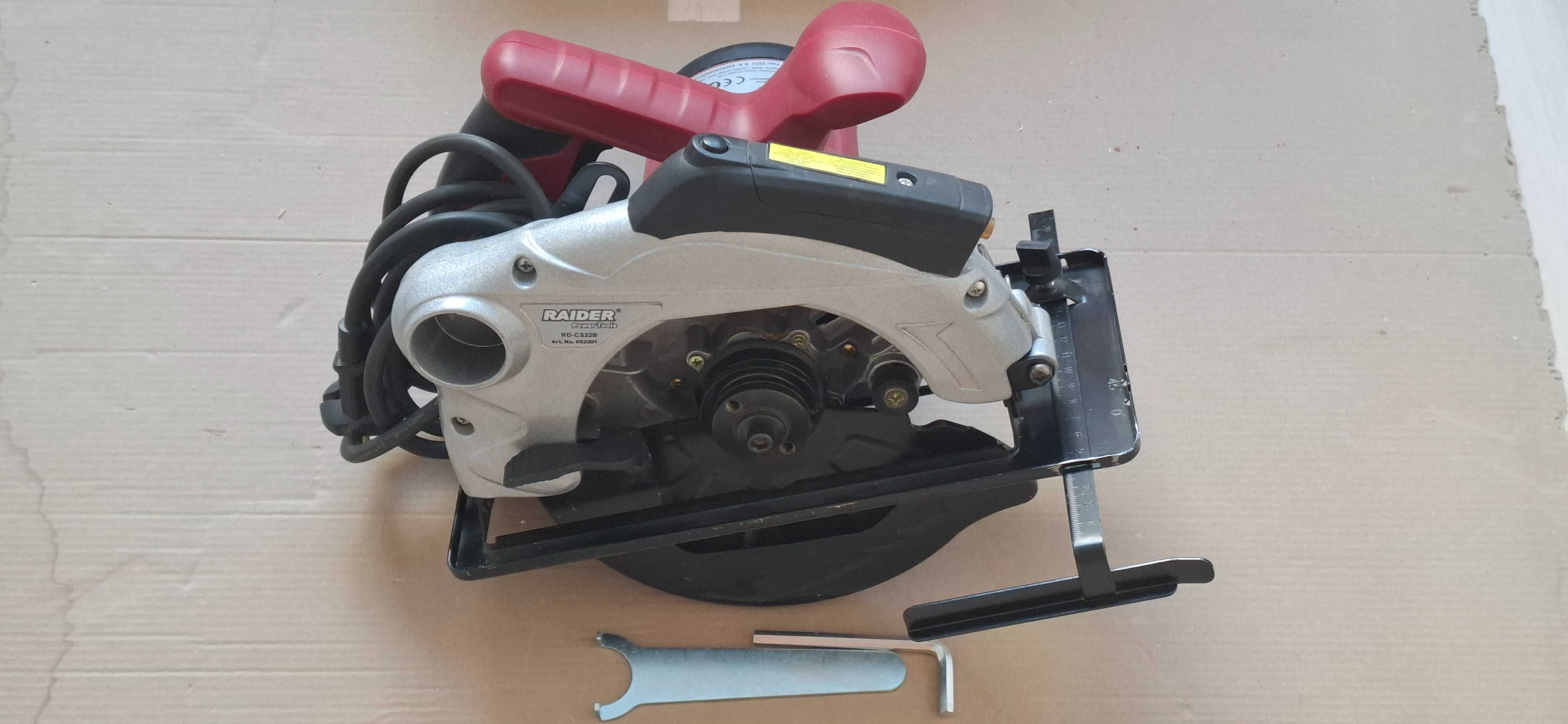 Циркуляр RAIDER RD-CS22B, 1500W