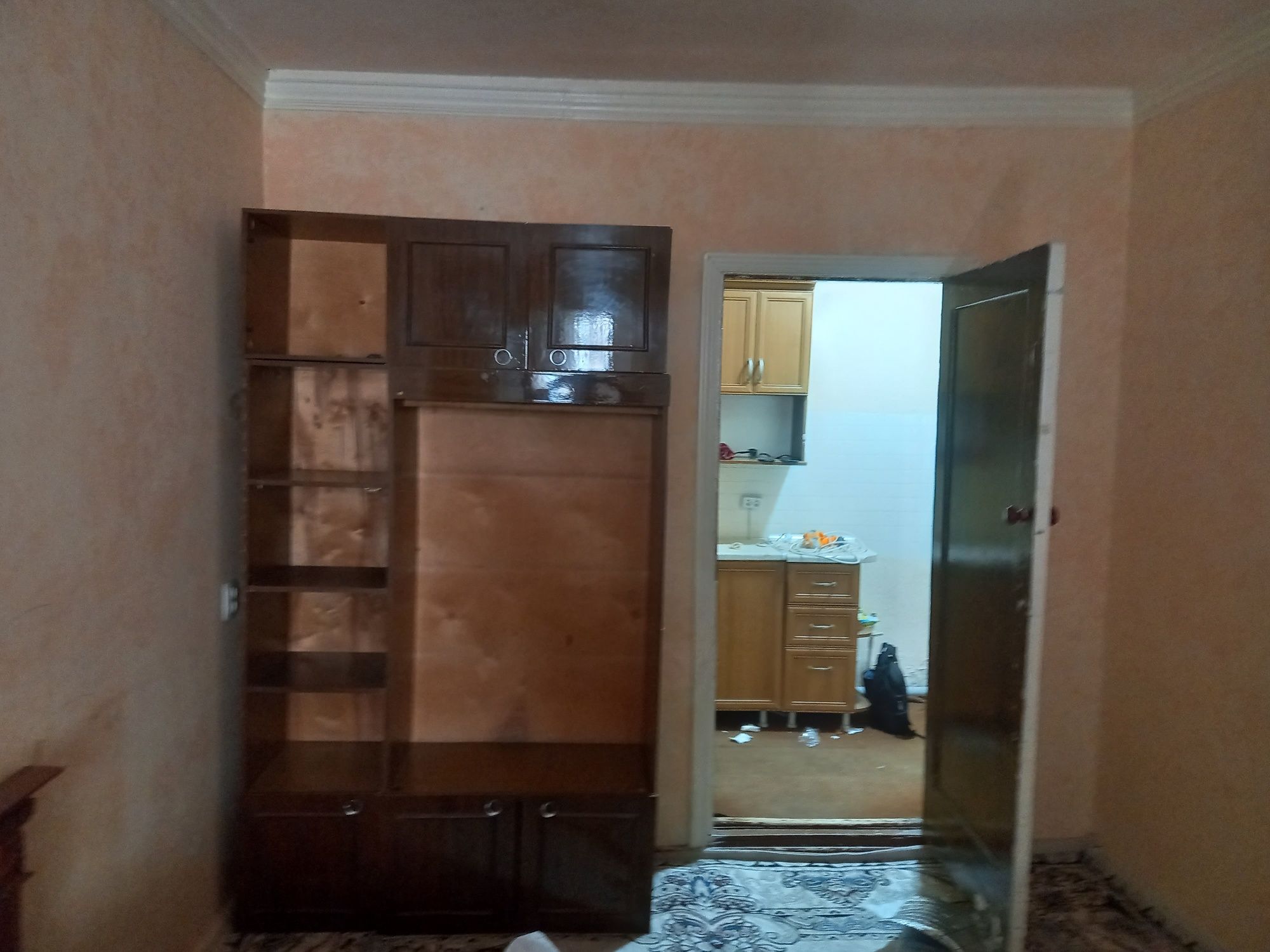 Спальни диван, шкаф падарка