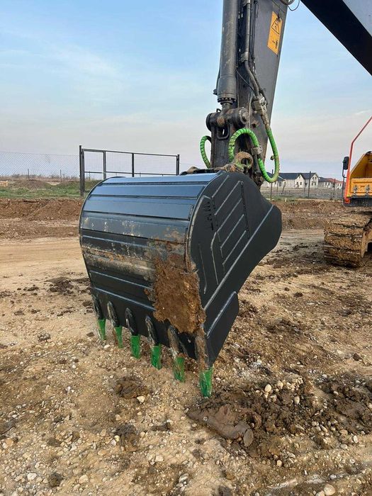 Cupa excavat 1500 mm Volvo, Cat