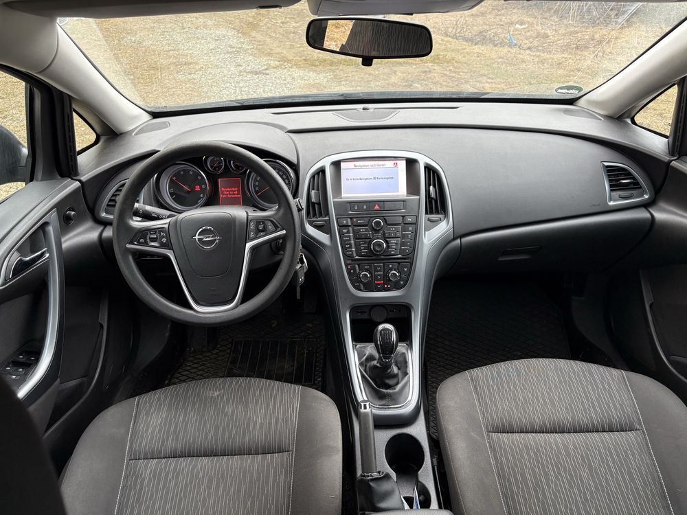 Astra j 2012 facelift Pret fixx!