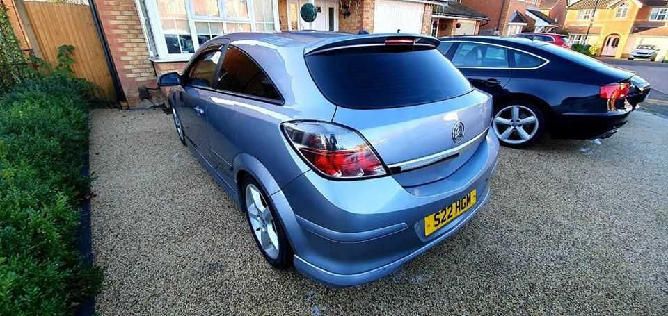 Dezmembram Opel Astra GTC, 2007 motor 1.9CDTI 150 cp cutie in 6 viteze