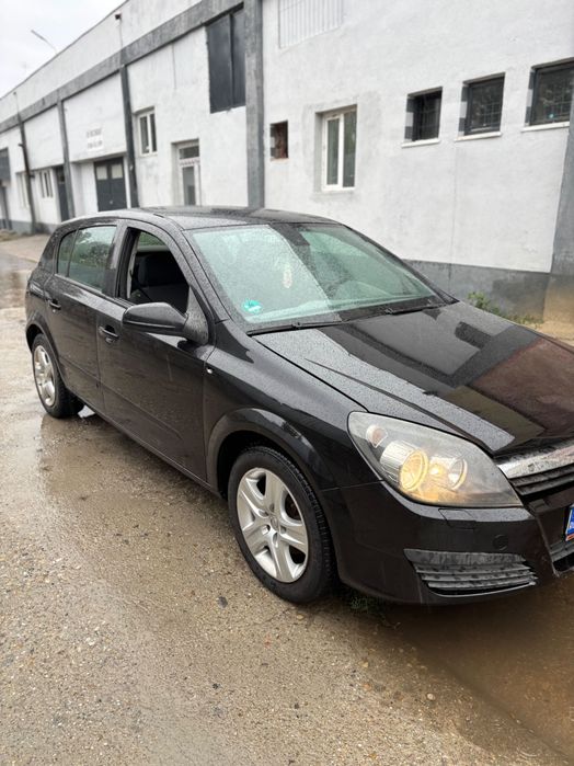 vând opel astra h