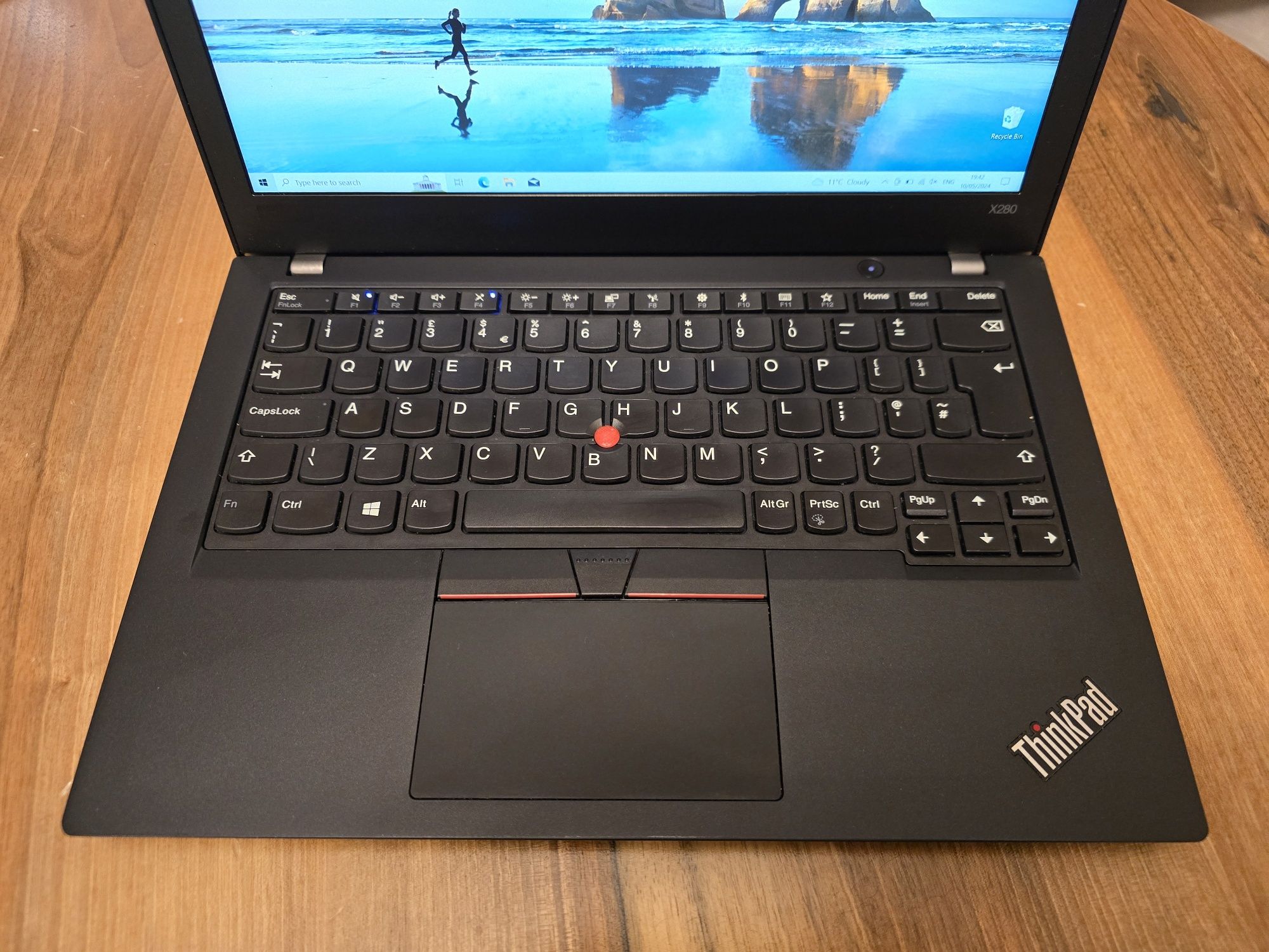 Lenovo X280 FHD / i5 8350U / 8GB Ram / 256GB SSD