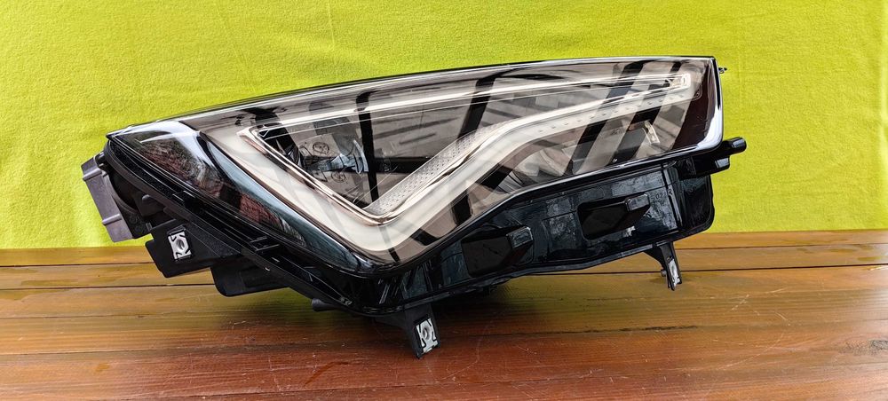 Фар за Seat Ateca Cupra Full LED / Сеат Атека Купра Фул ЛЕД