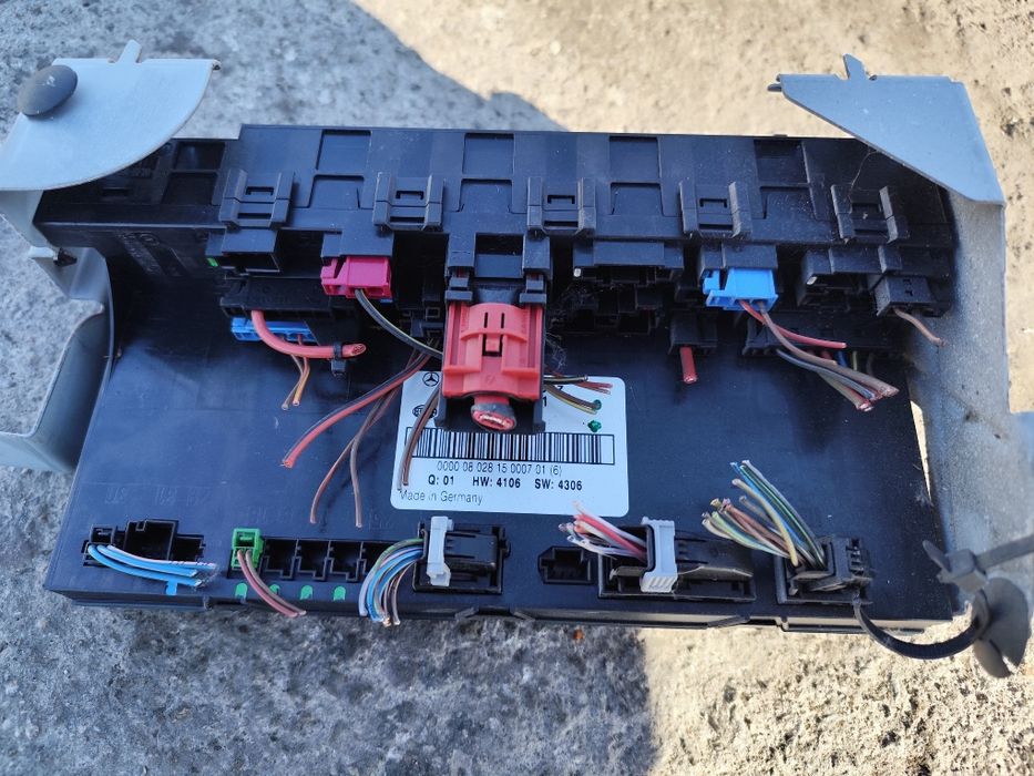 SAM модул за Мерцедес W211