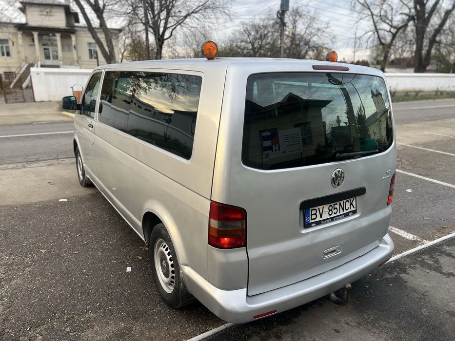 Volkswagen T5 Transporter 8+1 2.5TDI 2006