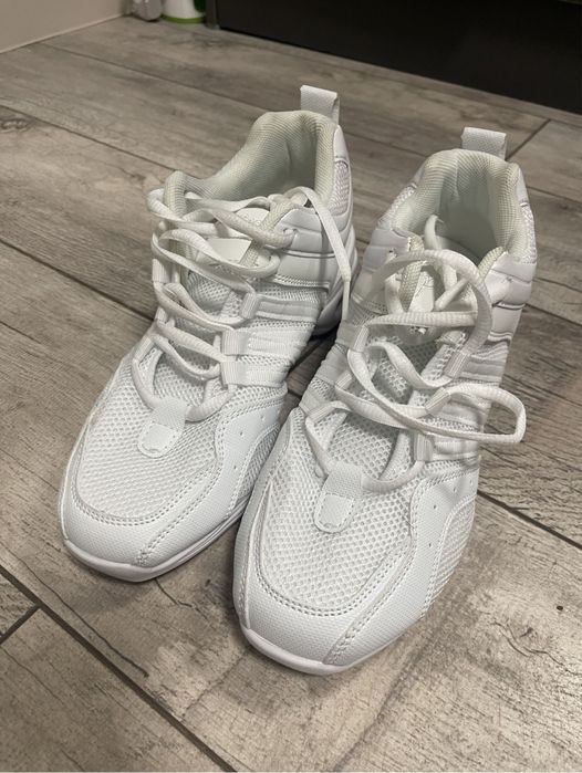 Новые джазовки идеальны для танцев и просто ходить!