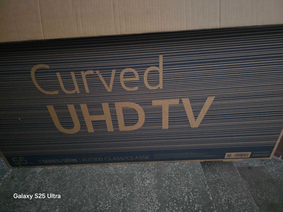 Телевизор Samsung 55" UHD, Извит