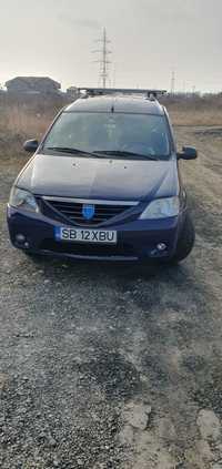 Vând Dacia Logan