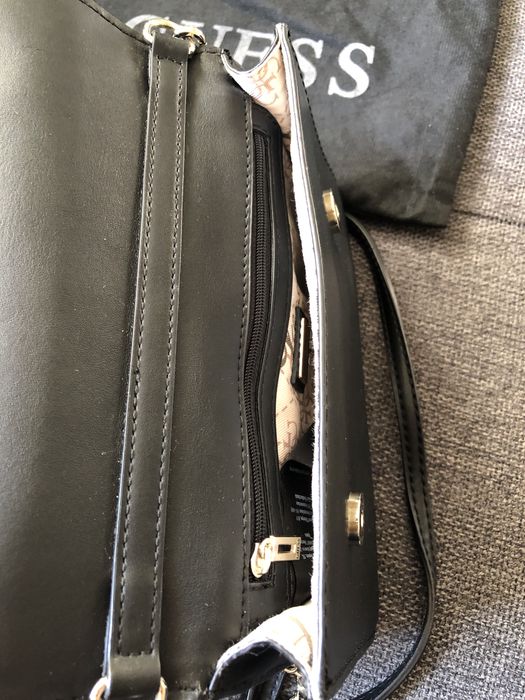 Дамска чанта Guess
