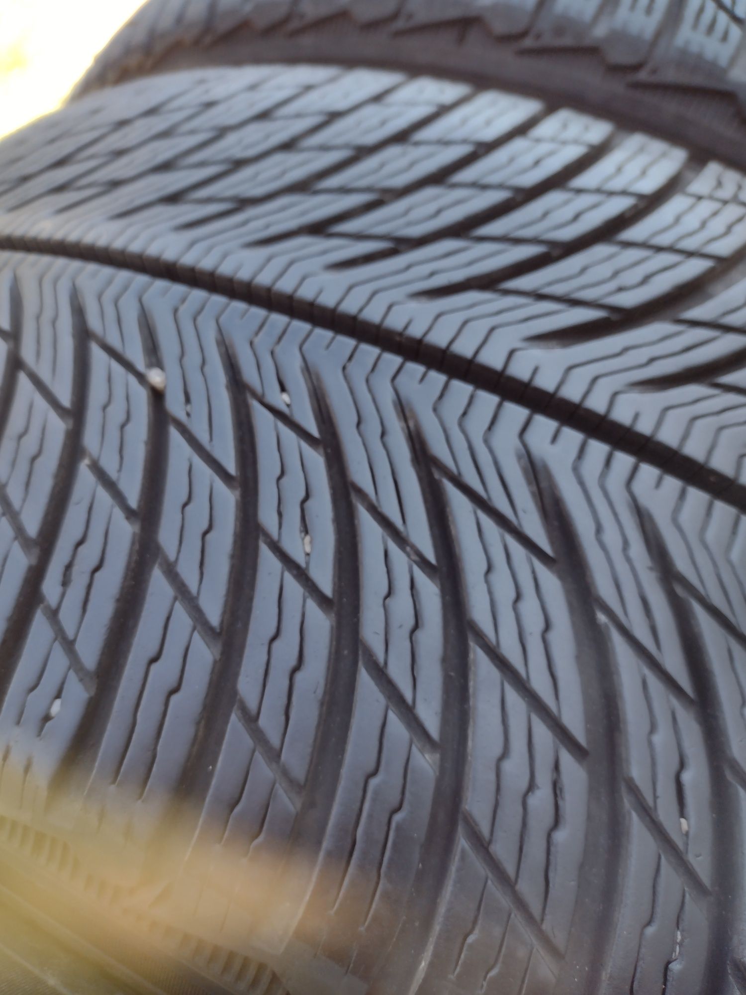 Топ състояние 4бр.235/55/19 Michelin PA5 suv dot3621