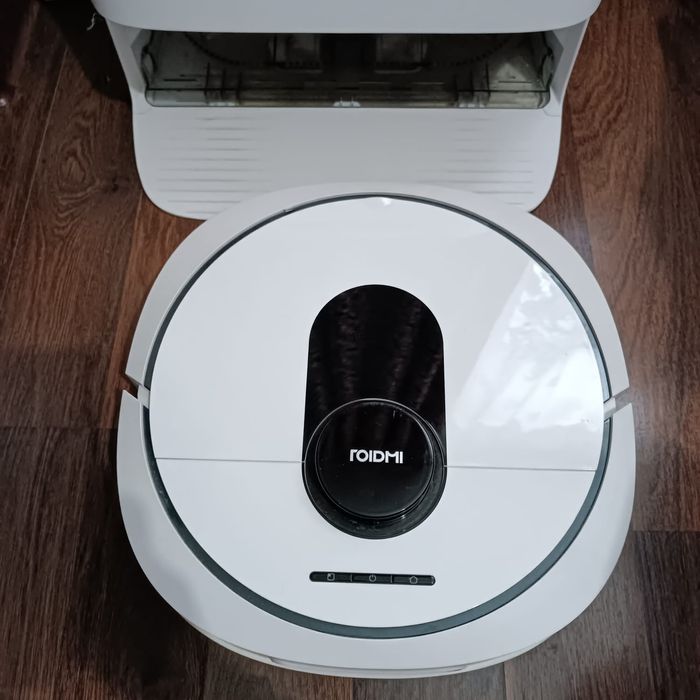 Продам робот пылесос