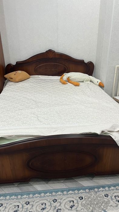 Кровать двуспальная